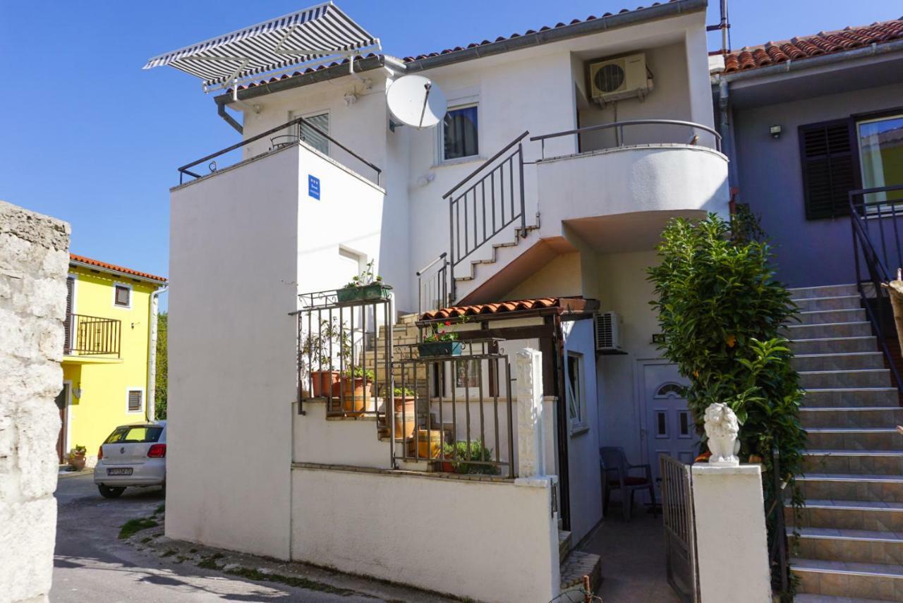 Sonja Apartment Premantura Exterior photo